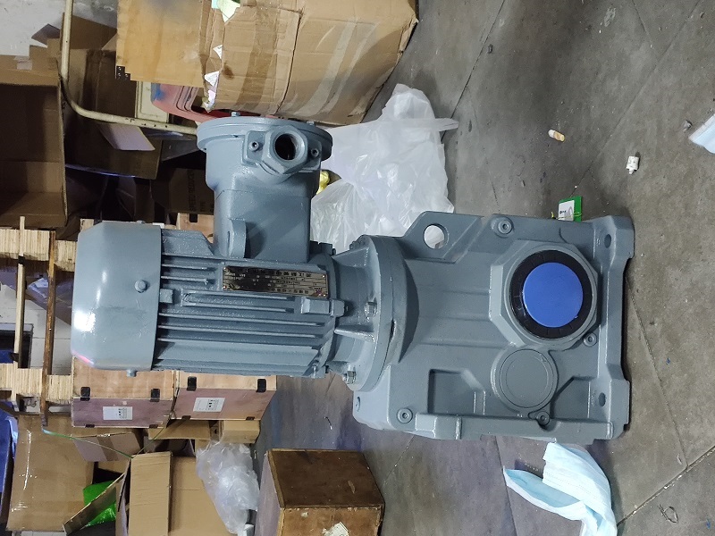 斗提機減速機,KF107直角軸減速機,KF107DV180L4減速電機.jpg