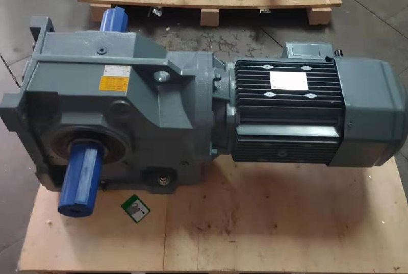 攪拌機減速機,KF127轉角減速電機,KF127DT200L4減速器.jpg